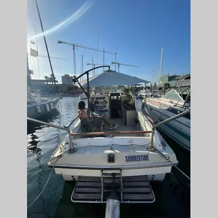 Beautiful 70s Vintage Yacht Boat In Barcelona Tekne